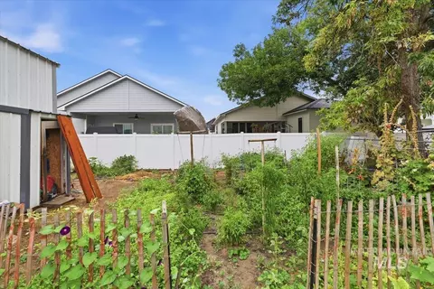 Exterior - 400 S 16th St, Payette, ID 83661 photo 4 of 7