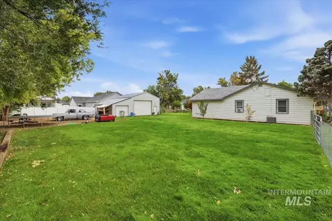 Exterior - 400 S 16th St, Payette, ID 83661 photo 6 of 7