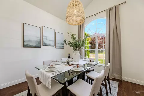 Dining - 1075 N Falling Water Way, Eagle, ID 83616 photo 2 of 4