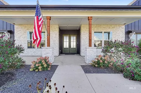 Exterior - 23871 Legends Ln, Caldwell, ID 83607 photo 2 of 9