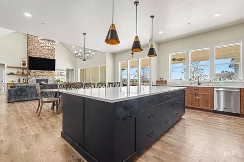Kitchen - 23871 Legends Ln, Caldwell, ID 83607 photo 2 of 4