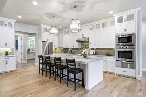 Kitchen - 1102 N Lionbridge Ave, Eagle, ID 83616 photo 2 of 5