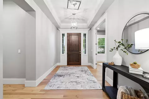 Entry Way - 1102 N Lionbridge Ave, Eagle, ID 83616 photo 1 of 3