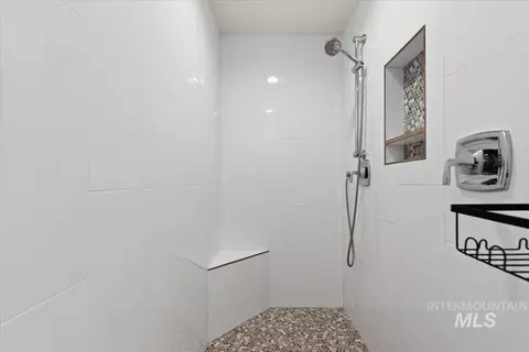 Bath - 7390 W Corinthia St, Eagle, ID 83616 photo 4 of 6