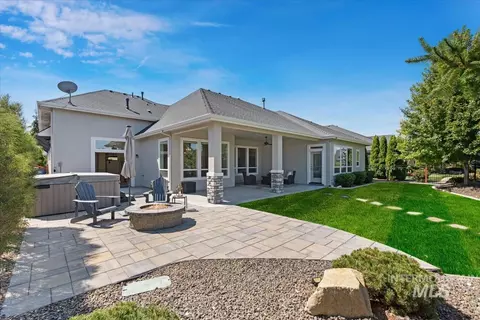 Exterior - 7390 W Corinthia St, Eagle, ID 83616 photo 5 of 10