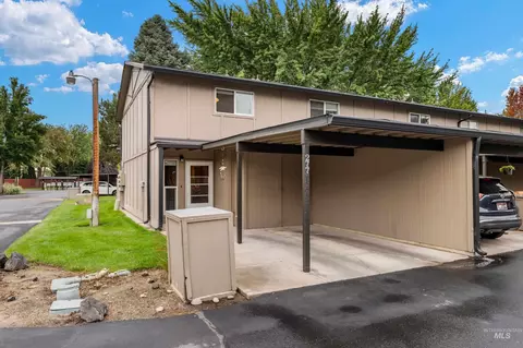 Exterior - 277 N Eagle Glen Ln, Eagle, ID 83616 photo 5 of 5