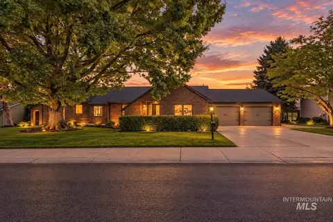 Exterior - 2256 E Table Rock Rd, Boise, ID 83712 photo 8 of 8
