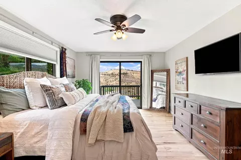 Bedroom - 2256 E Table Rock Rd, Boise, ID 83712 photo 6 of 6
