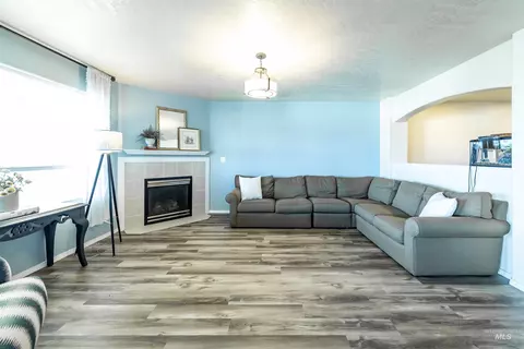 Other - 858 E Limestone St, Kuna, ID 83634 photo 3 of 9
