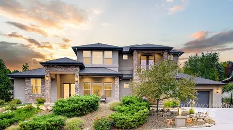 2535 N Pleasant Hill Way, Boise, ID 83702