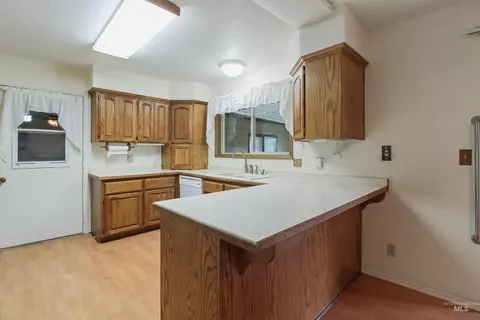 Kitchen - 631 E 18th St, Burley, ID 83318 photo 1 of 4