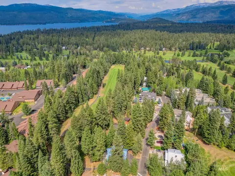 View/Area - 918 Fairway Dr, Mccall, ID 83638 photo 3 of 4
