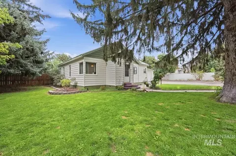 Exterior - 418 E Ave B, Wendell, ID 83355 photo 8 of 8