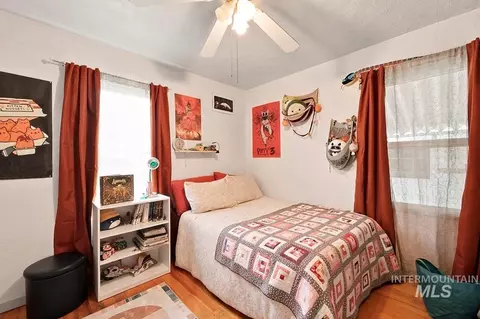 Bedroom - 418 E Ave B, Wendell, ID 83355 photo 1 of 7