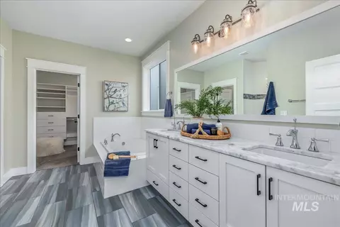 Bath - 1768 N Annadale Way, Eagle, ID 83616 photo 1 of 7