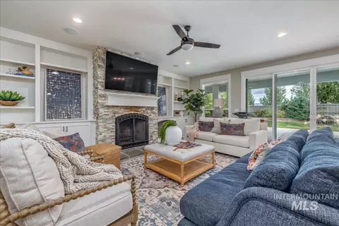 Living - 1768 N Annadale Way, Eagle, ID 83616 photo 1 of 3