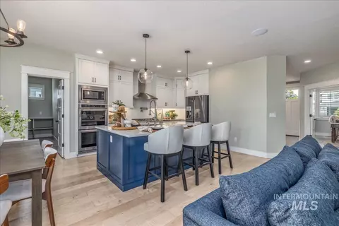 Kitchen - 1768 N Annadale Way, Eagle, ID 83616 photo 1 of 4