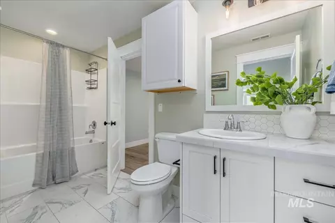 Bath - 1768 N Annadale Way, Eagle, ID 83616 photo 7 of 7
