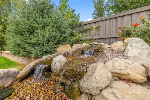 Exterior - 1768 N Annadale Way, Eagle, ID 83616 photo 8 of 10