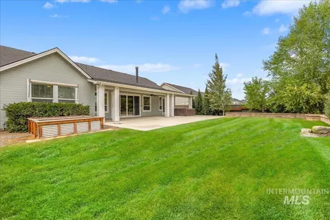 Exterior - 1768 N Annadale Way, Eagle, ID 83616 photo 6 of 10