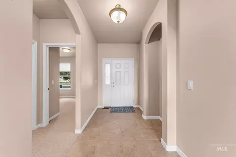 Entry Way - 2002 Park View Dr, Twin Falls, ID 83301 photo 1 of 1