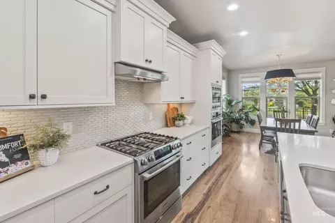 Kitchen - 4128 W Bolton Dr, Eagle, ID 83616 photo 2 of 6