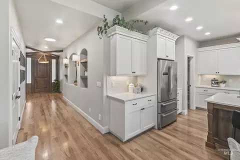 Entry Way - 4128 W Bolton Dr, Eagle, ID 83616 photo 5 of 6