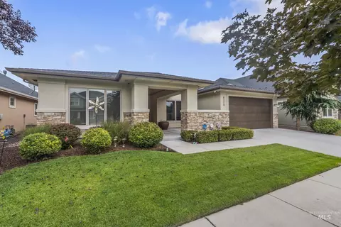 Exterior - 4128 W Bolton Dr, Eagle, ID 83616 photo 2 of 8