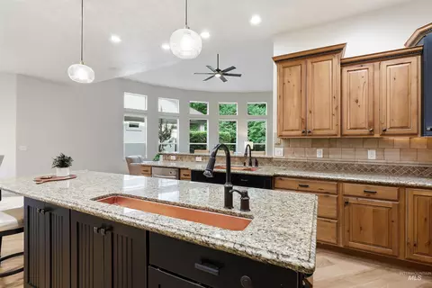Kitchen - 1650 S Stream Pointe Ln, Eagle, ID 83616 photo 6 of 9