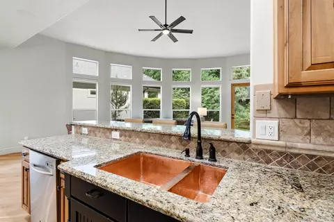 Kitchen - 1650 S Stream Pointe Ln, Eagle, ID 83616 photo 5 of 9