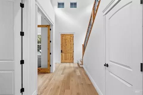 Entry Way - 1650 S Stream Pointe Ln, Eagle, ID 83616 photo 1 of 1