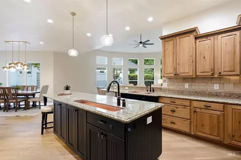 Kitchen - 1650 S Stream Pointe Ln, Eagle, ID 83616 photo 7 of 9