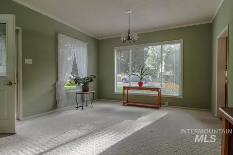 Living - 421 E Avenue E, Jerome, ID 83338 photo 1 of 5