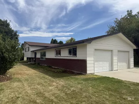 1503 E Dakota Ave, Nampa, ID 83686