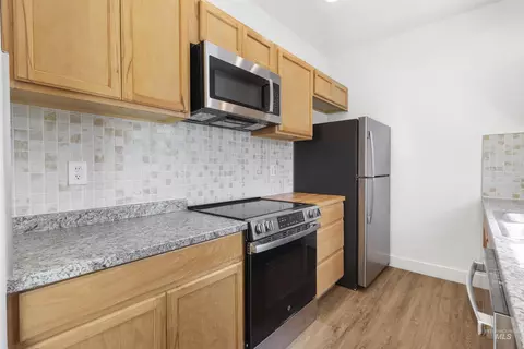 Kitchen - 925 22nd Ave E, Jerome, ID 83338 photo 1 of 3