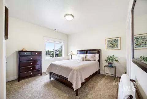 Bedroom - 2603 N Hearthglow Ave, Eagle, ID 83616 photo 3 of 4