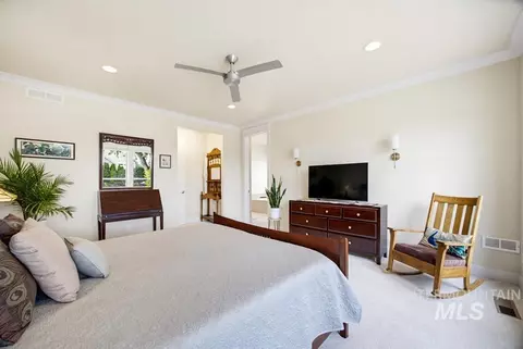 Bedroom - 2603 N Hearthglow Ave, Eagle, ID 83616 photo 2 of 4
