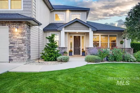 Exterior - 2603 N Hearthglow Ave, Eagle, ID 83616 photo 1 of 7