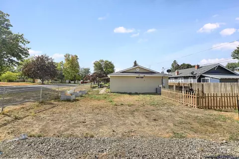 Exterior - 228 E Ave D, Jerome, ID 83338 photo 9 of 9