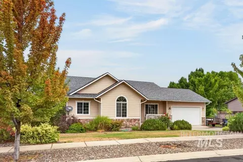 2406 Shelby Ln, Moscow, ID 83843