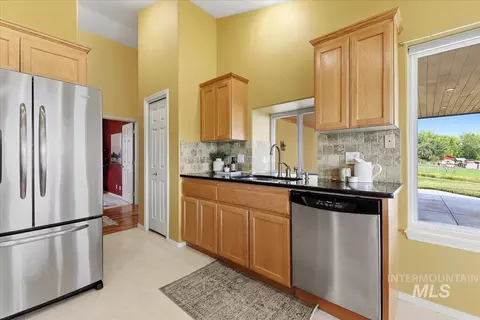 Kitchen - 7900 Labor Camp Rd, Caldwell, ID 83607 photo 2 of 2
