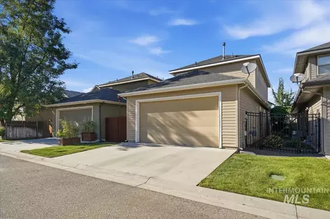 Exterior - 933 E Denise, Boise, ID 83706 photo 7 of 10