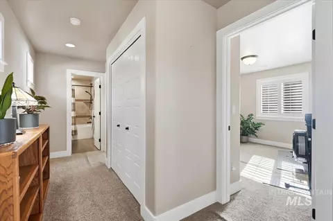 Entry Way - 933 E Denise, Boise, ID 83706 photo 5 of 5