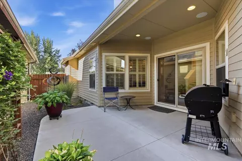 Exterior - 933 E Denise, Boise, ID 83706 photo 2 of 10