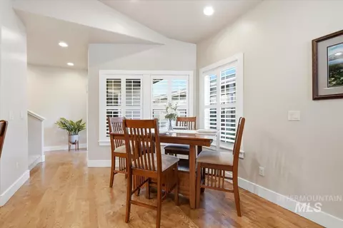 Dining - 933 E Denise, Boise, ID 83706 photo 1 of 1