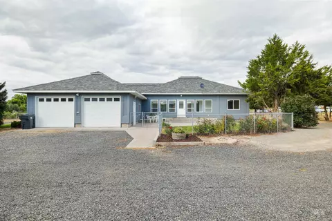 Exterior - 1905 E 3100 S, Wendell, ID 83355 photo 9 of 11