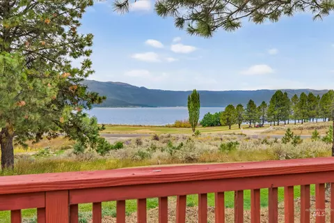 View/Area - 119 Par Dr, Cascade, ID 83611 photo 2 of 6