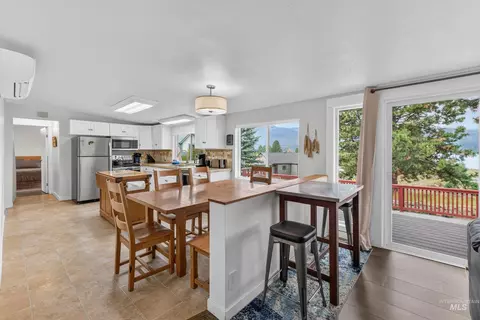 Dining - 119 Par Dr, Cascade, ID 83611 photo 3 of 3