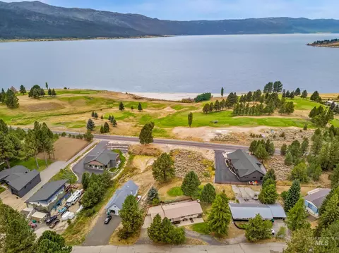 View/Area - 119 Par Dr, Cascade, ID 83611 photo 1 of 6