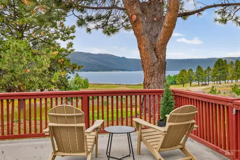 Exterior - 119 Par Dr, Cascade, ID 83611 photo 8 of 10